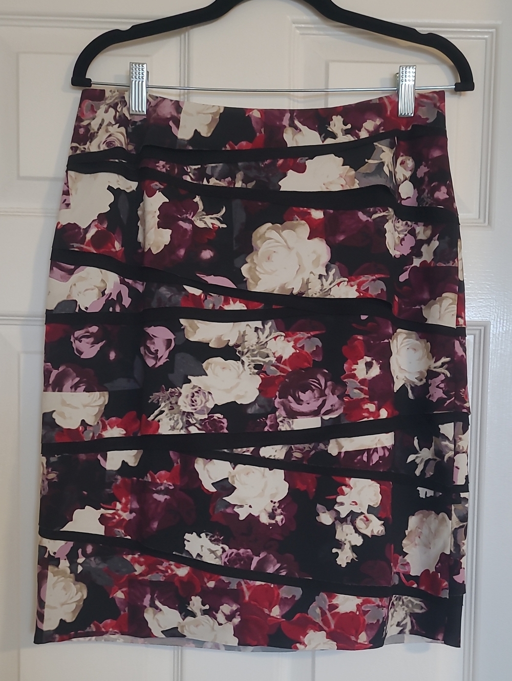 White House Black Market Black Floral Pencil Skirt with Burgundy & Cream Blooms